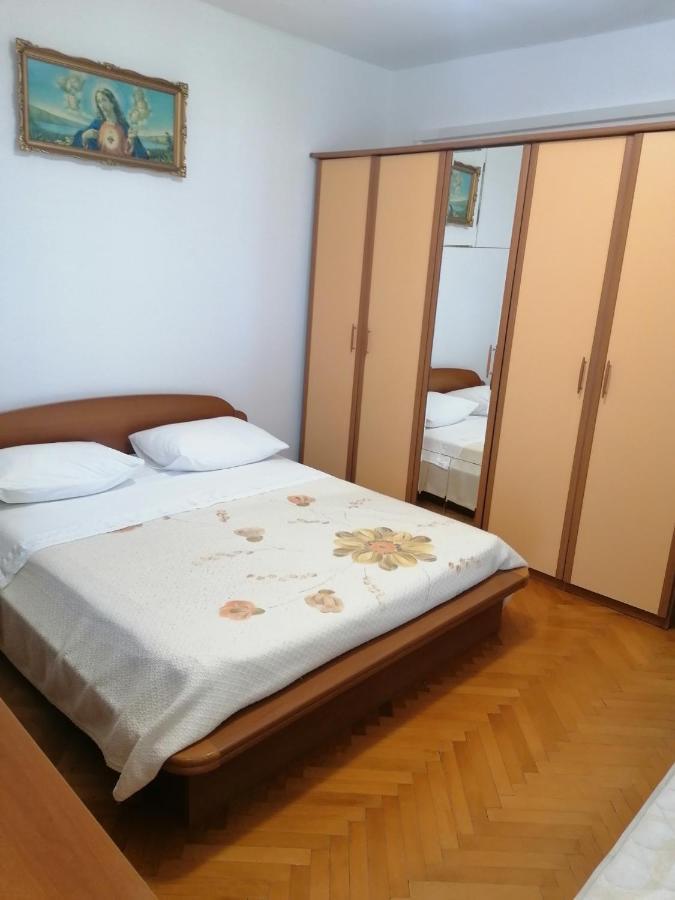 Apartments And Rooms Tomas ポドストラナ エクステリア 写真
